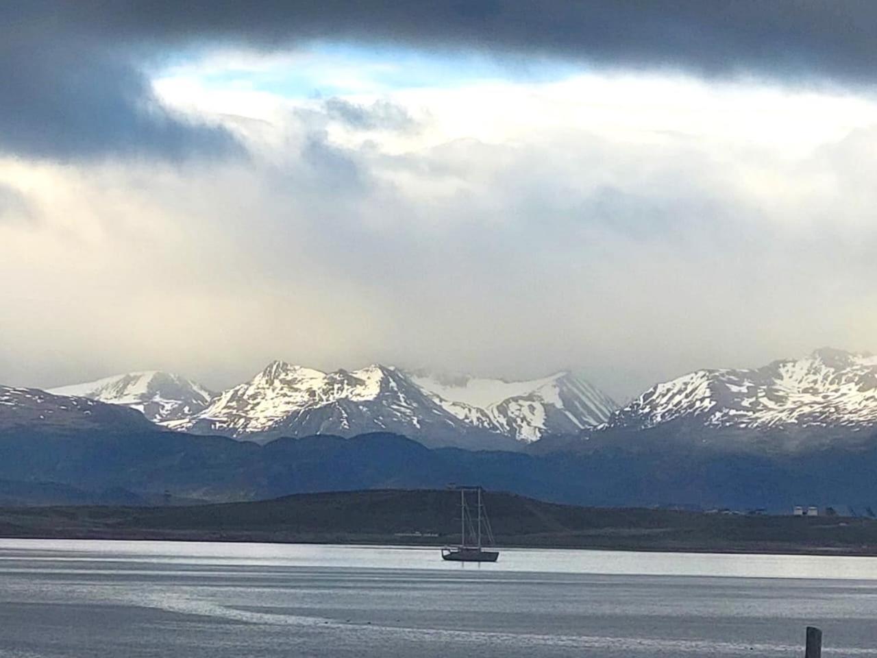 Balcones Del Beagle Apart Ushuaia Exterior photo